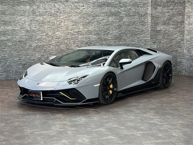 LAMBORGHINI LAMBORGHINI Aventador 2022
