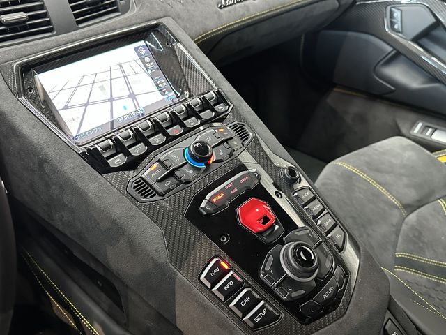 LAMBORGHINI LAMBORGHINI Aventador 2022