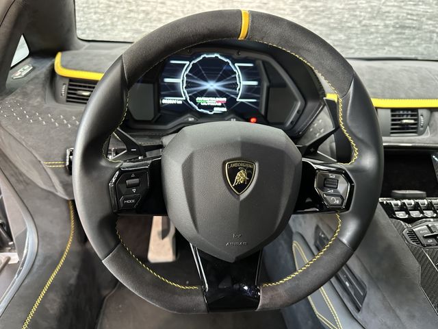 LAMBORGHINI LAMBORGHINI Aventador 2022