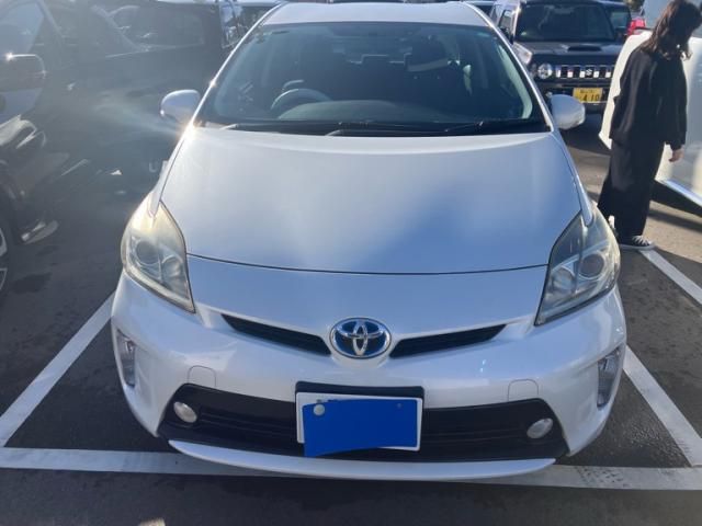 TOYOTA PRIUS 2015