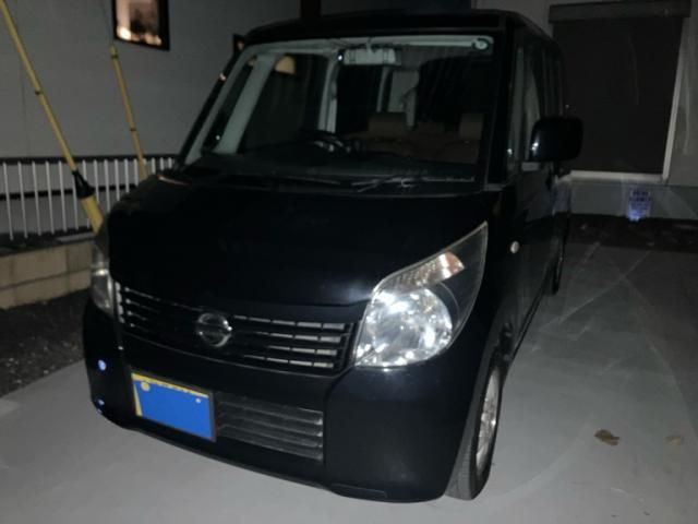 NISSAN ROOX 2011