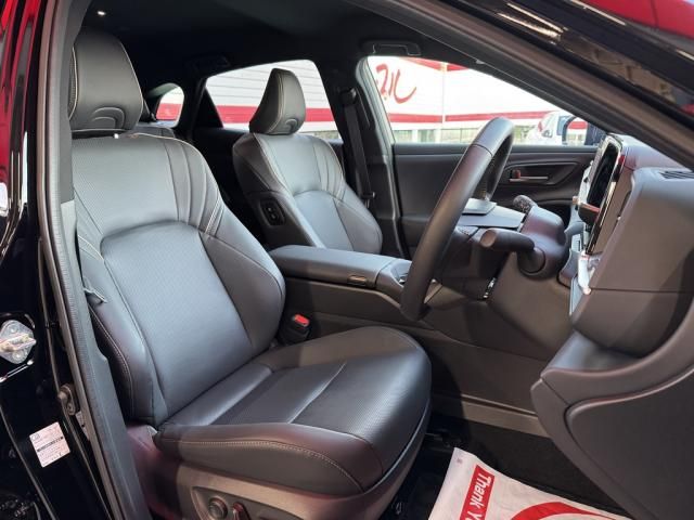 TOYOTA CROWN SPORT 2025