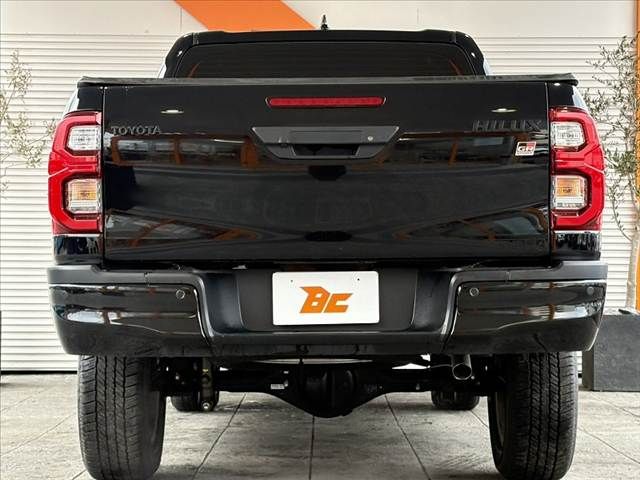 TOYOTA HILUX 4WD 2024