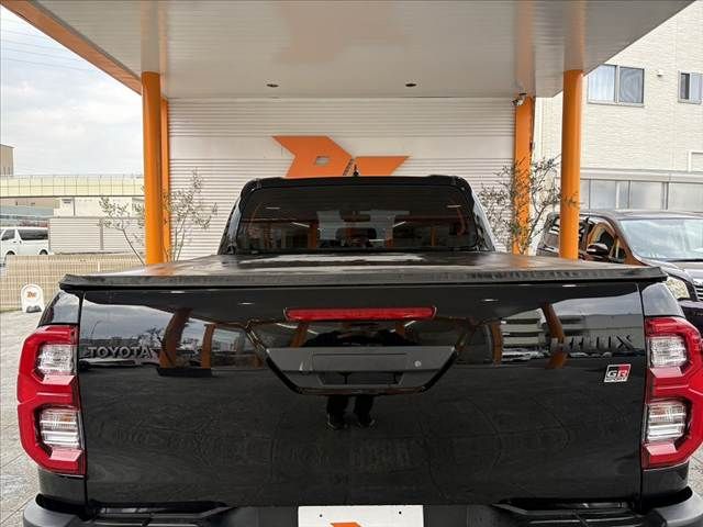 TOYOTA HILUX 4WD 2024