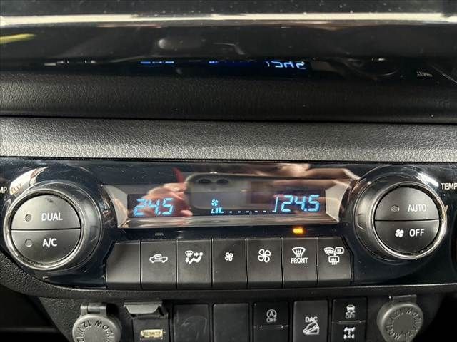 TOYOTA HILUX 4WD 2024