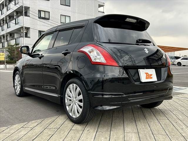 SUZUKI SWIFT 2012