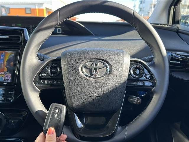 TOYOTA PRIUS 2020