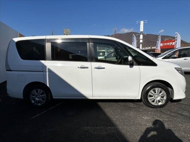 NISSAN SERENA  WG 2015