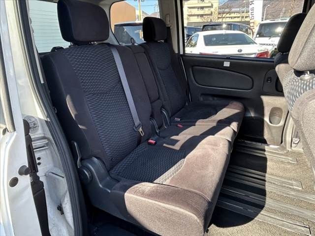 NISSAN SERENA  WG 2015