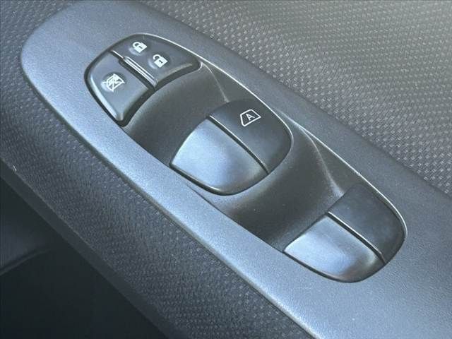 NISSAN SERENA  WG 2015