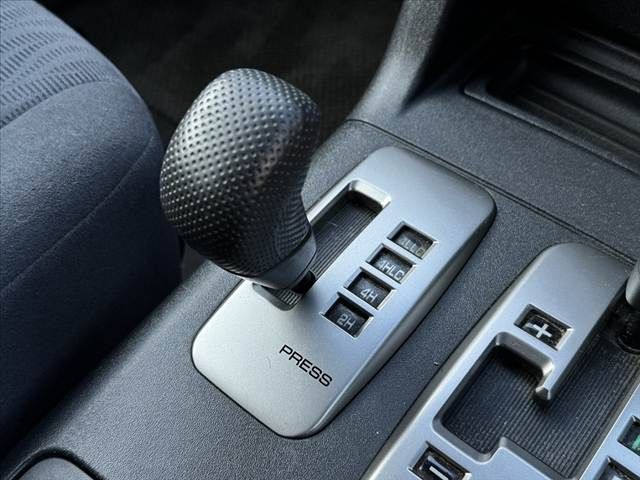 MITSUBISHI PAJERO wagon 2003