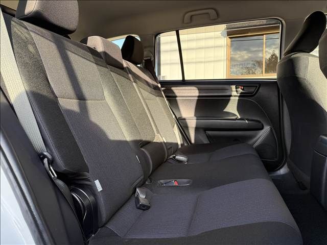 TOYOTA COROLLA FIELDER 2018