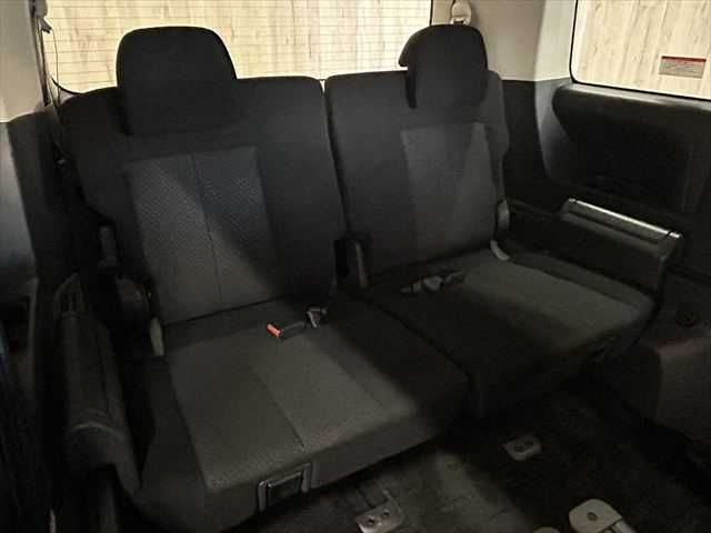 MITSUBISHI DELICA D:5 2WD 2012
