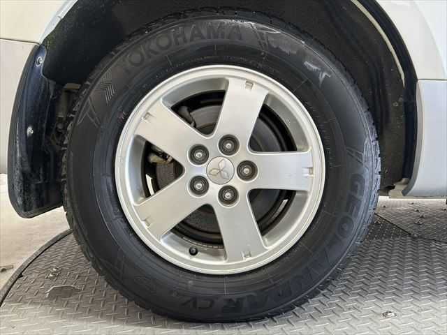 MITSUBISHI DELICA D:5 2WD 2012