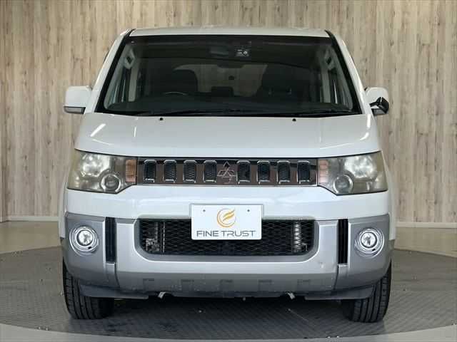 MITSUBISHI DELICA D:5 2WD 2012