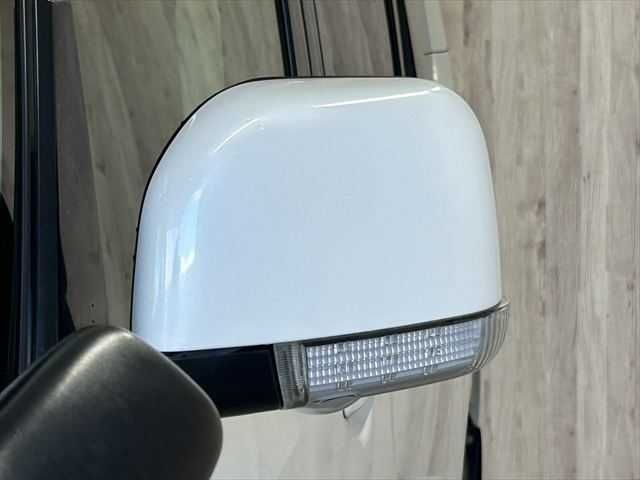 MITSUBISHI DELICA D:5 2WD 2012