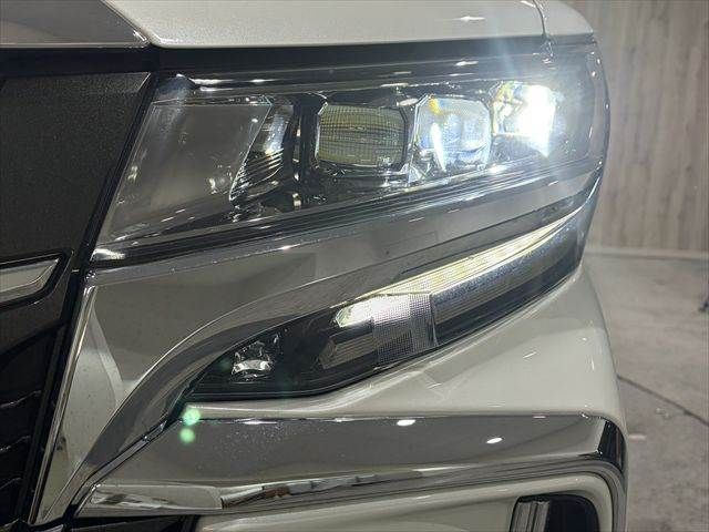 TOYOTA ALPHARD 2018