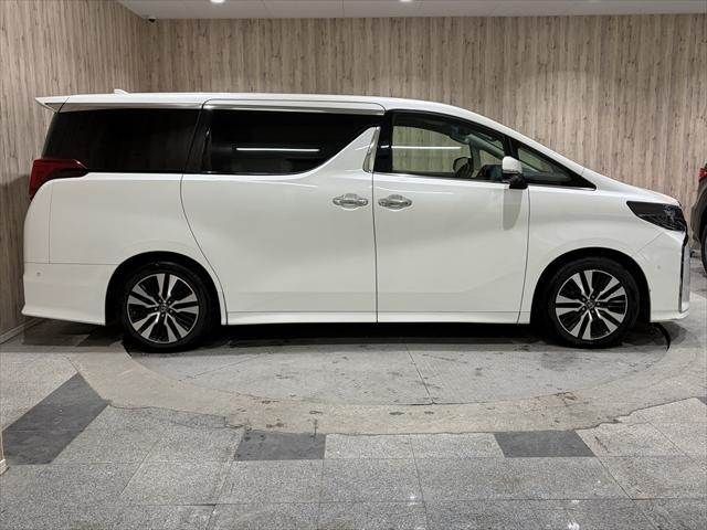 TOYOTA ALPHARD 2018
