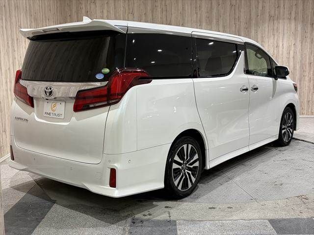 TOYOTA ALPHARD 2018