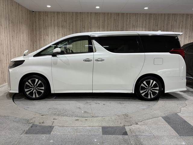 TOYOTA ALPHARD 2018