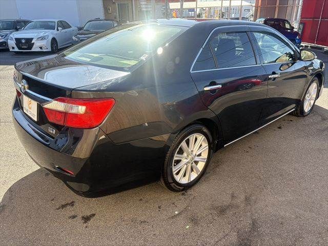 TOYOTA CAMRY HYBRID 2011