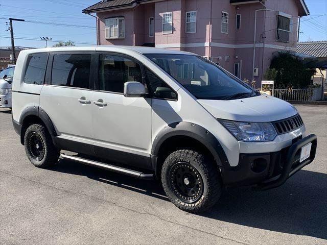 MITSUBISHI DELICA D:5 4WD 2012