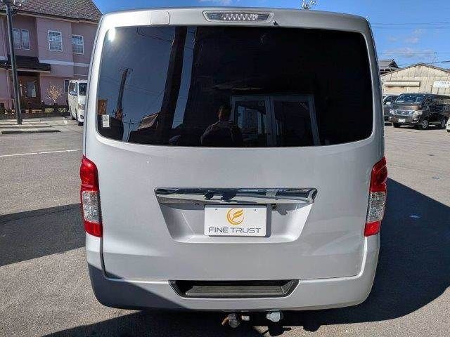 NISSAN NV350 CARAVAN 2013