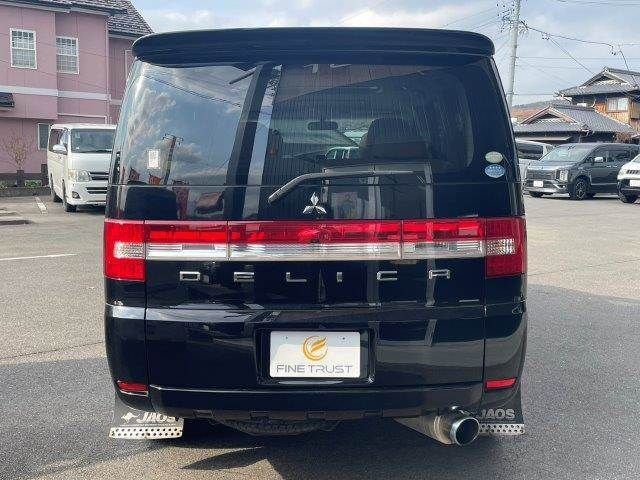 MITSUBISHI DELICA D:5 4WD 2010