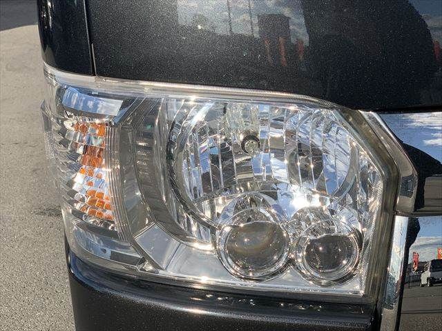 TOYOTA HIACE van 4WD 2020