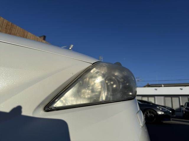 TOYOTA PRIUS Alpha 2013