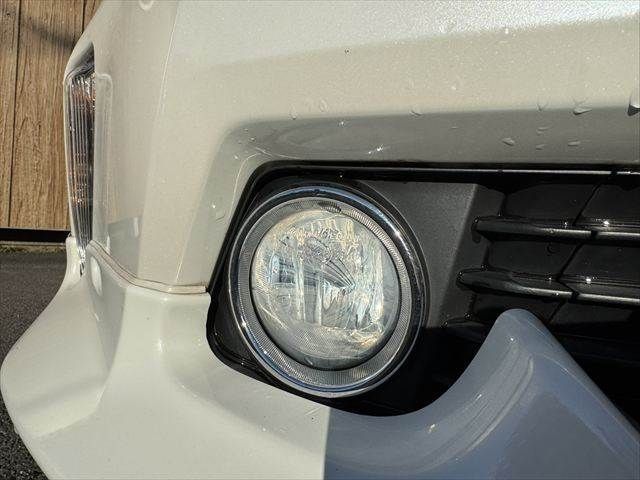 TOYOTA PRIUS Alpha 2013