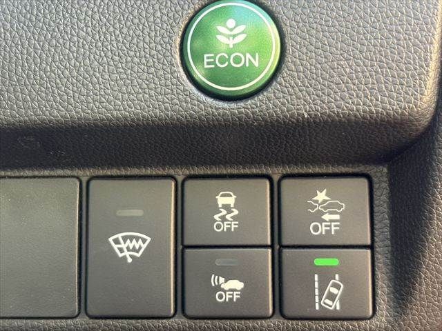 HONDA FIT HYBRID 2017