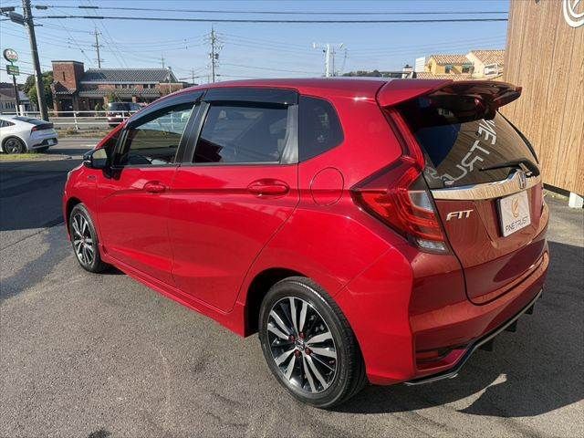 HONDA FIT HYBRID 2017