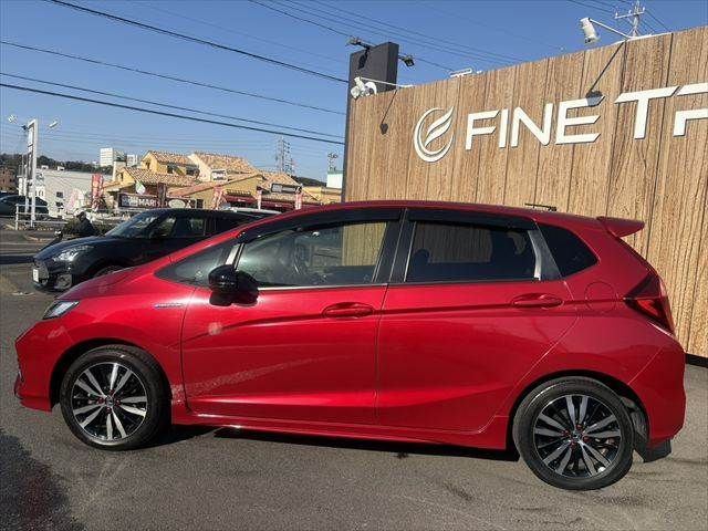 HONDA FIT HYBRID 2017