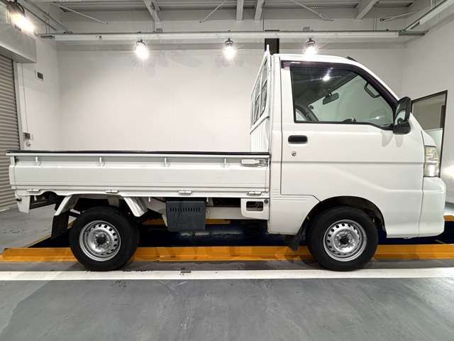 DAIHATSU HIJET truck 4WD 2010