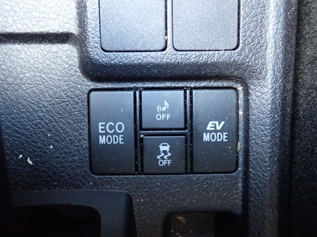 TOYOTA COROLLA AXIO HYBRID 2017