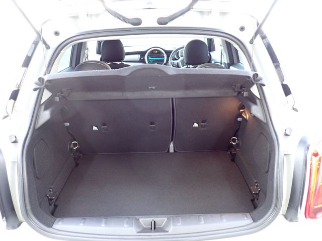 BMW MINI COOPER 5DOOR 2018