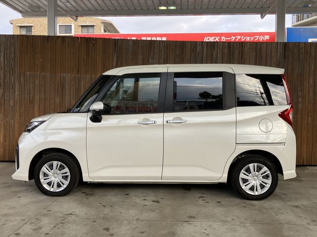TOYOTA ROOMY 2024
