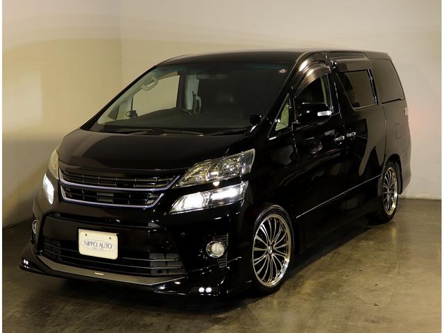 TOYOTA VELLFIRE 2013