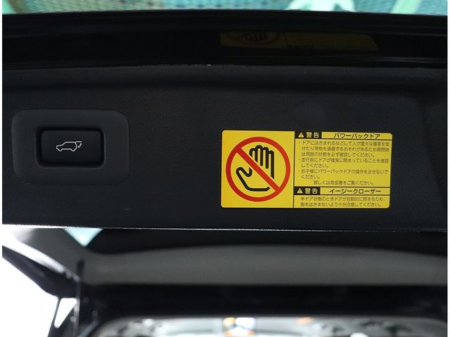 TOYOTA VELLFIRE 2013