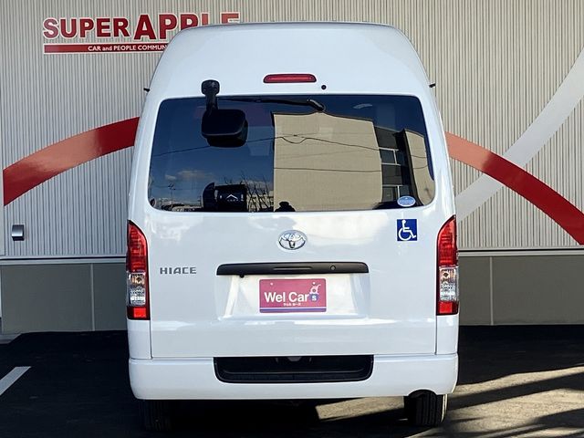 TOYOTA HIACE van 4WD 2020