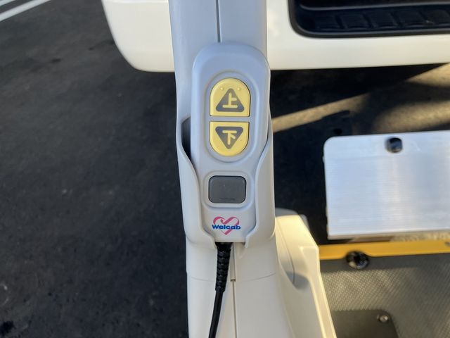 TOYOTA HIACE van 4WD 2020