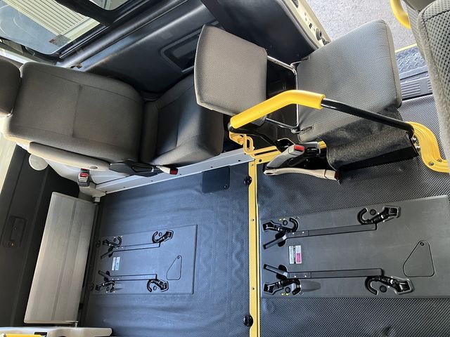 TOYOTA HIACE van 4WD 2020