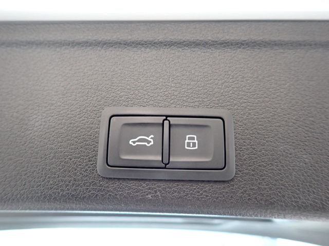 AUDI AUDI A4 AVANT 2017