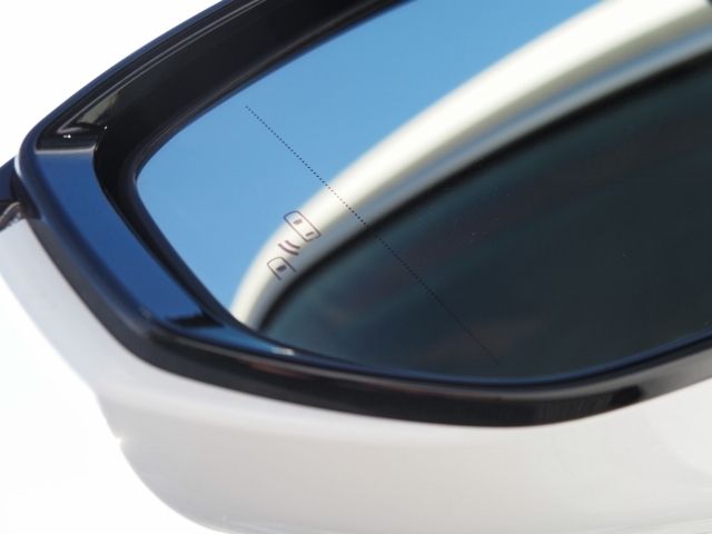 TOYOTA LEXUS IS300h 2024