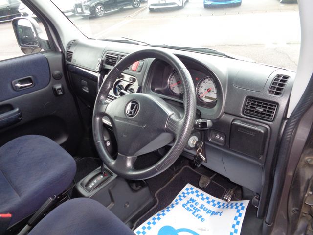 HONDA VAMOS 4WD 2009