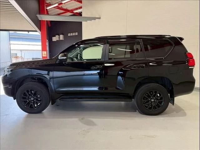 TOYOTA LANDCRUISER PRADO 2020