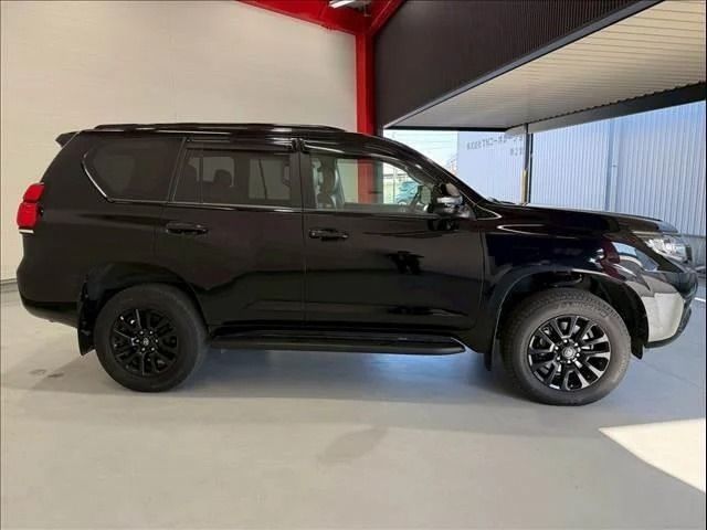 TOYOTA LANDCRUISER PRADO 2020