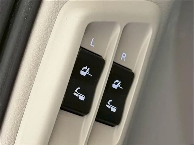 TOYOTA LANDCRUISER PRADO 2020