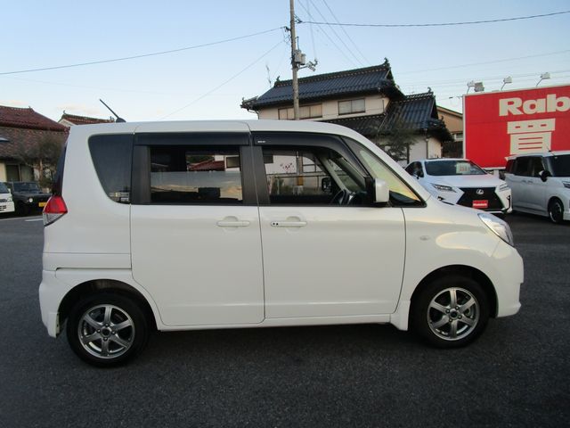 SUZUKI SOLIO 2015